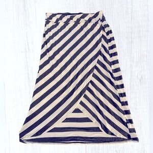 Athleta Ribbon Stripe Faux Wrap Knit Midi Skirt size Medium Gray and Cream